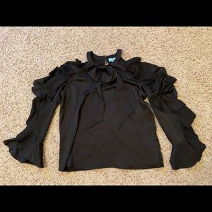 Black cold shoulder long sleeve shirt. Size: Large. NWT